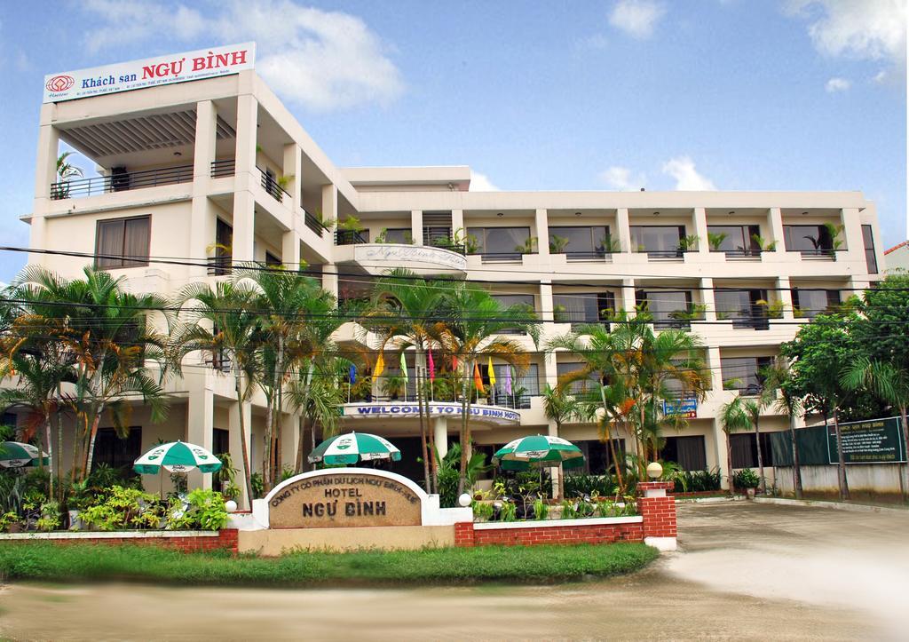 Ngu Binh Hue Hotel Buitenkant foto